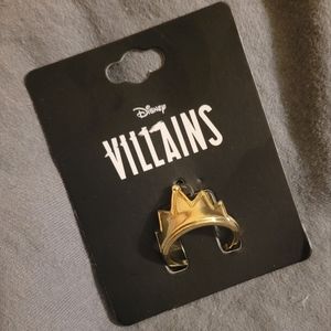 Disney Jewelry Villains Evil Queen Crown ring, NWT